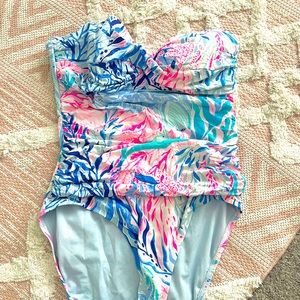 Lilly Pulitzer one piece bandeau suit